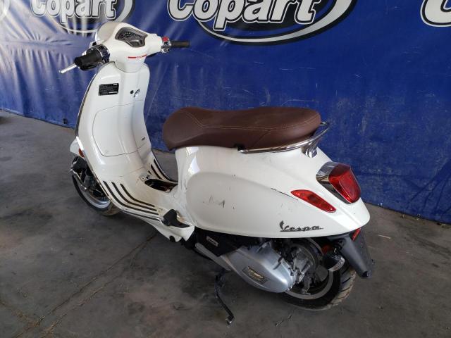 Vespa Scooter 150 Image 2