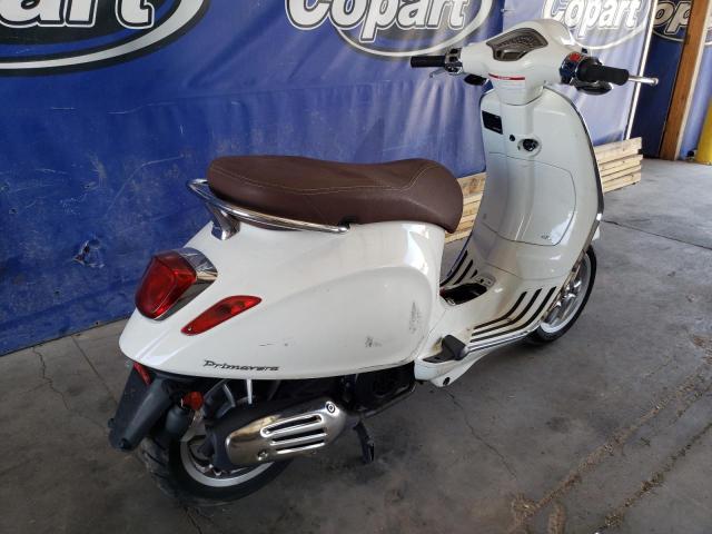Vespa Scooter 150 Image 4