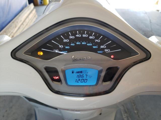 Vespa Scooter 150 Image 7