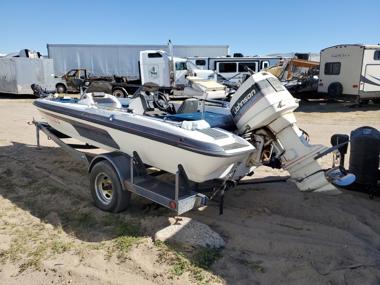 Javelin Boat Image 9