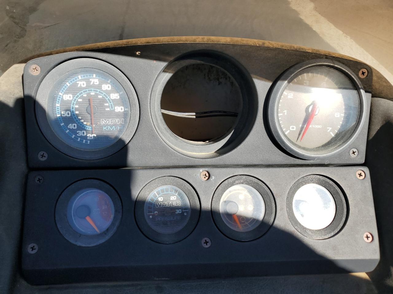 Javelin Boat Image 6