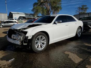  Salvage Chrysler 300