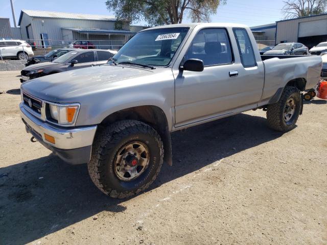  Salvage Toyota Pickup