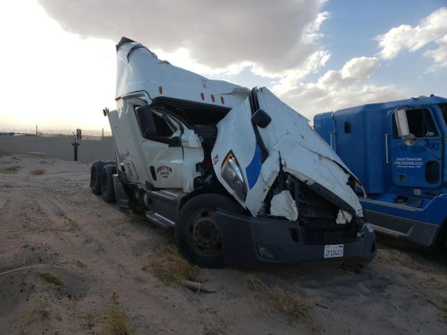  Salvage Freightliner Cascadia 1