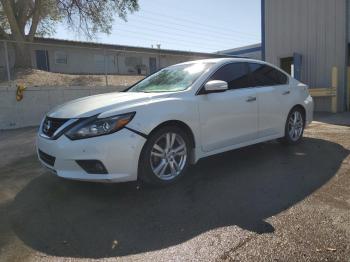  Salvage Nissan Altima