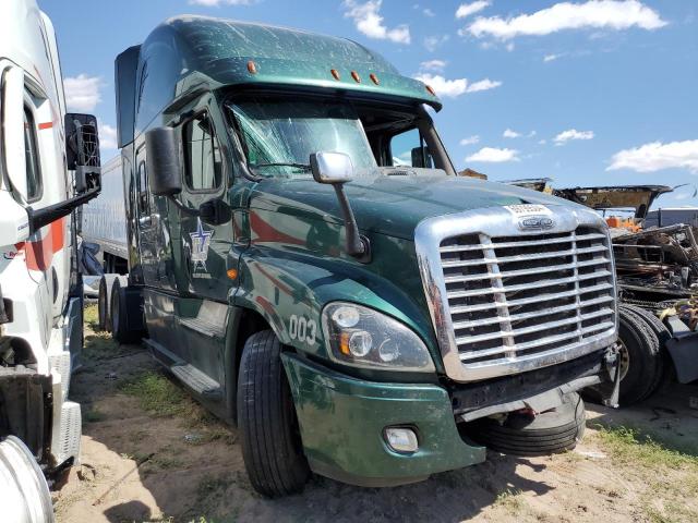  Salvage Freightliner Cascadia 1