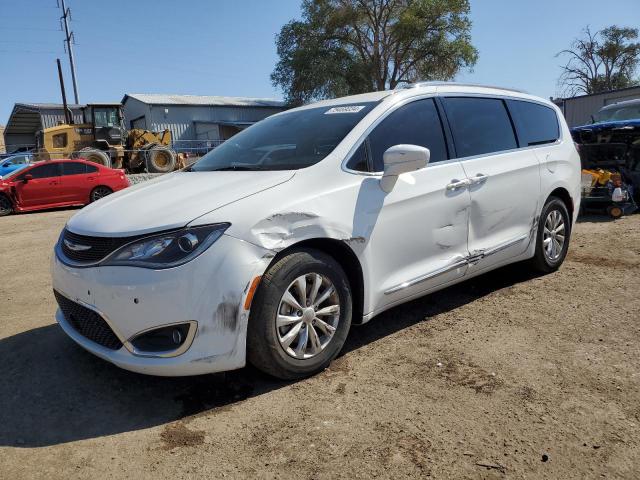  Salvage Chrysler Pacifica