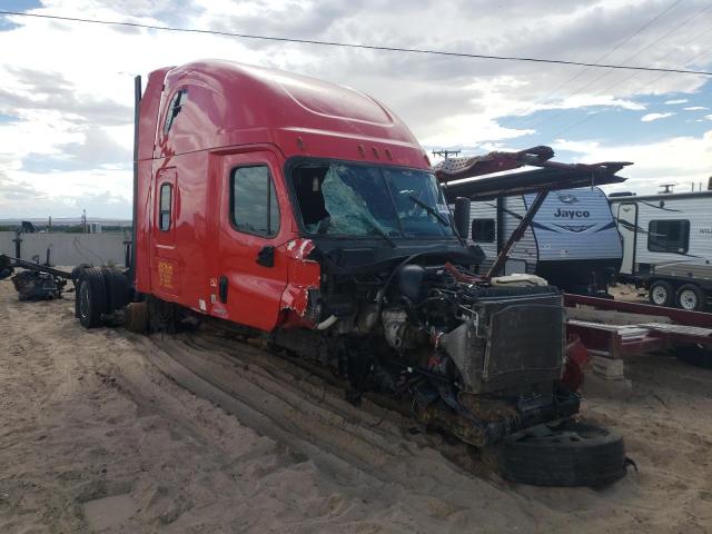  Salvage Freightliner Cascadia 1