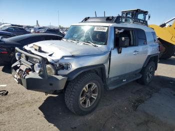  Salvage Toyota FJ Cruiser