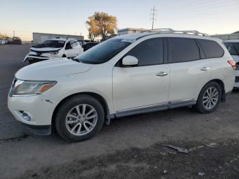  Salvage Nissan Pathfinder