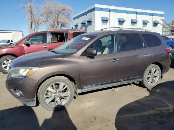  Salvage Nissan Pathfinder