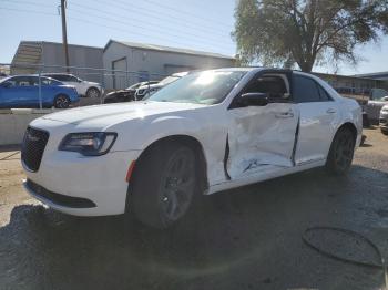  Salvage Chrysler 300