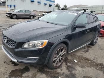  Salvage Volvo V60