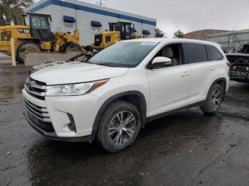  Salvage Toyota Highlander