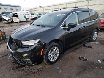  Salvage Chrysler Pacifica