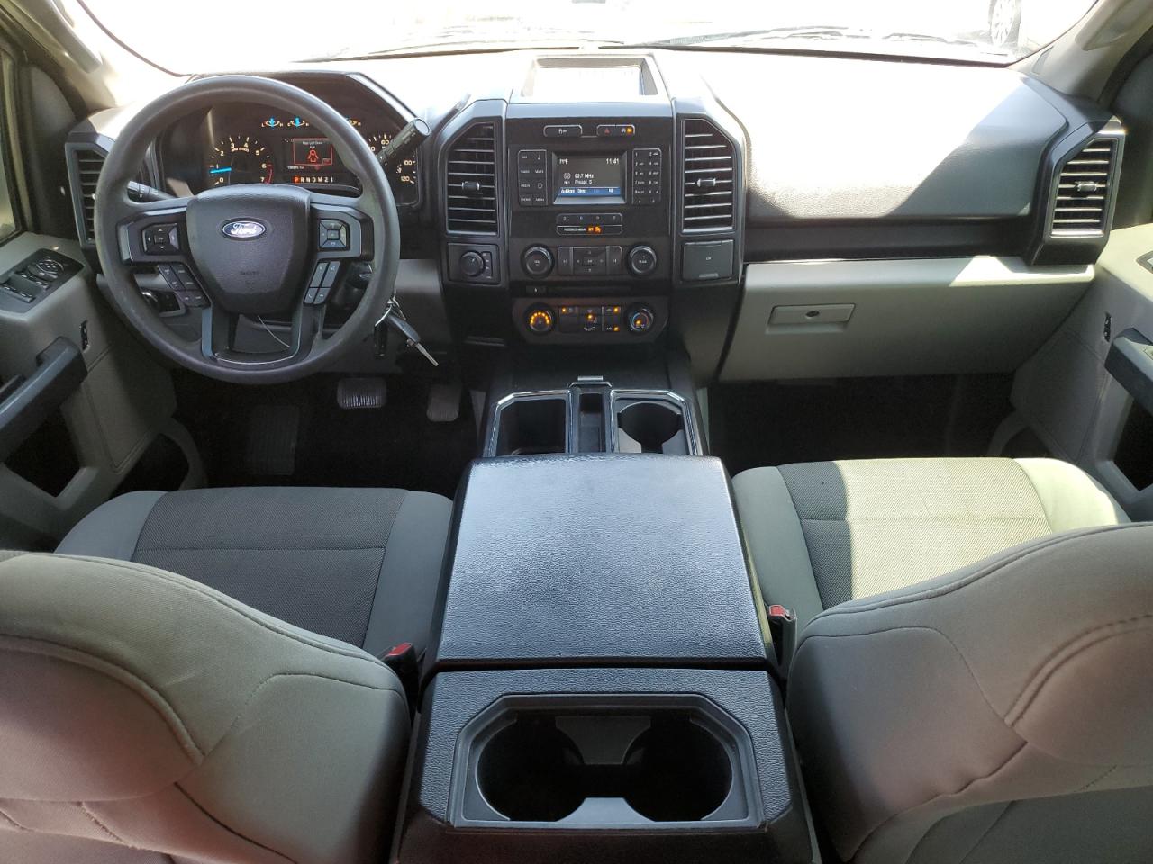 Ford F-150 Super Cab Image 10