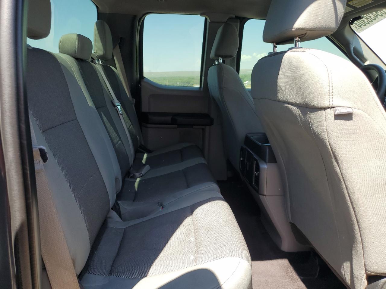 Ford F-150 Super Cab Image 5