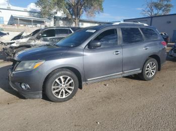  Salvage Nissan Pathfinder