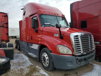  Salvage Freightliner Cascadia 1