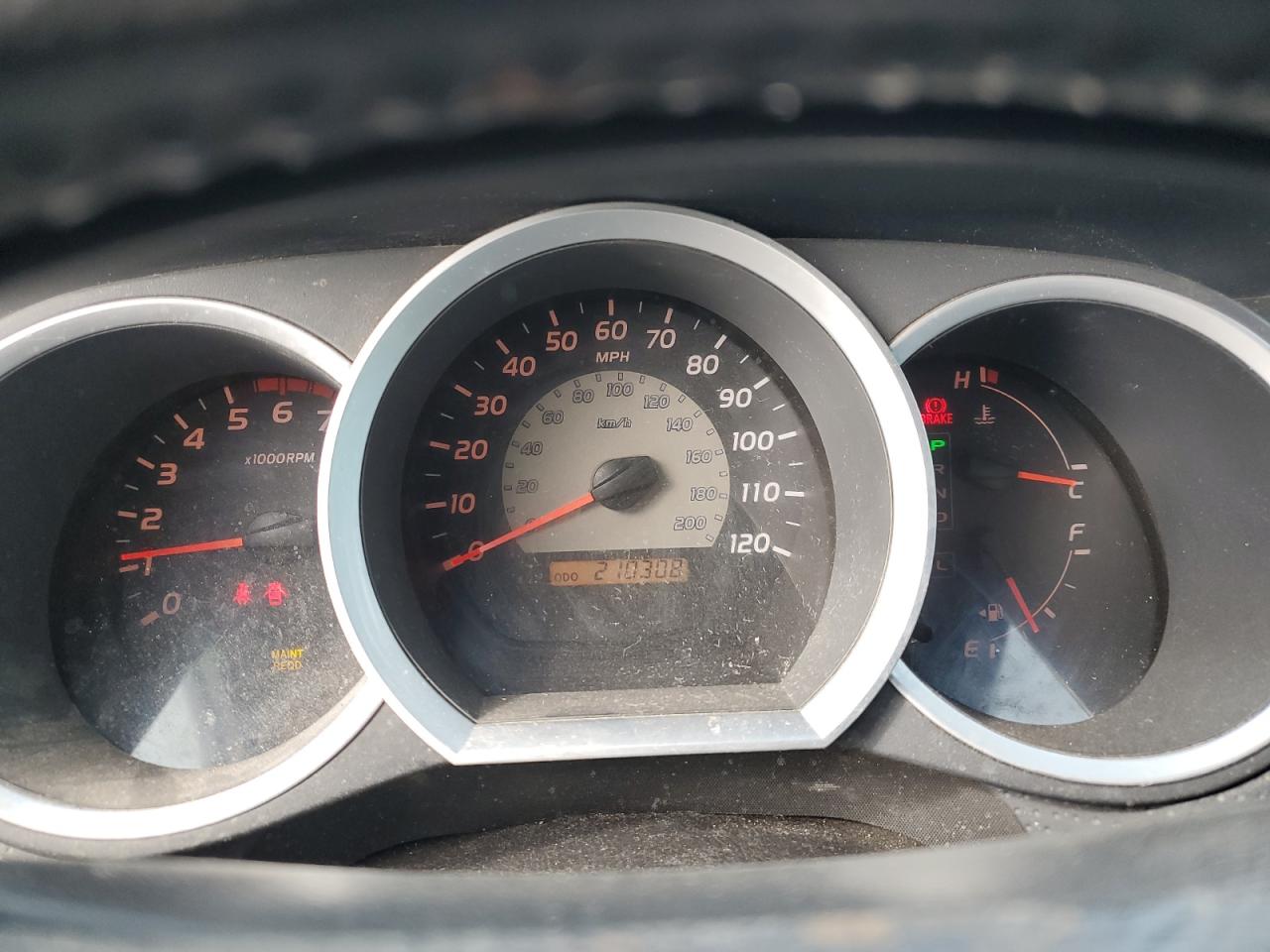 Toyota Tacoma Double Cab Image 10