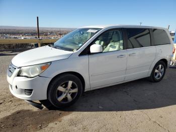  Salvage Volkswagen Routan