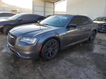  Salvage Chrysler 300