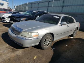  Salvage Lincoln Towncar