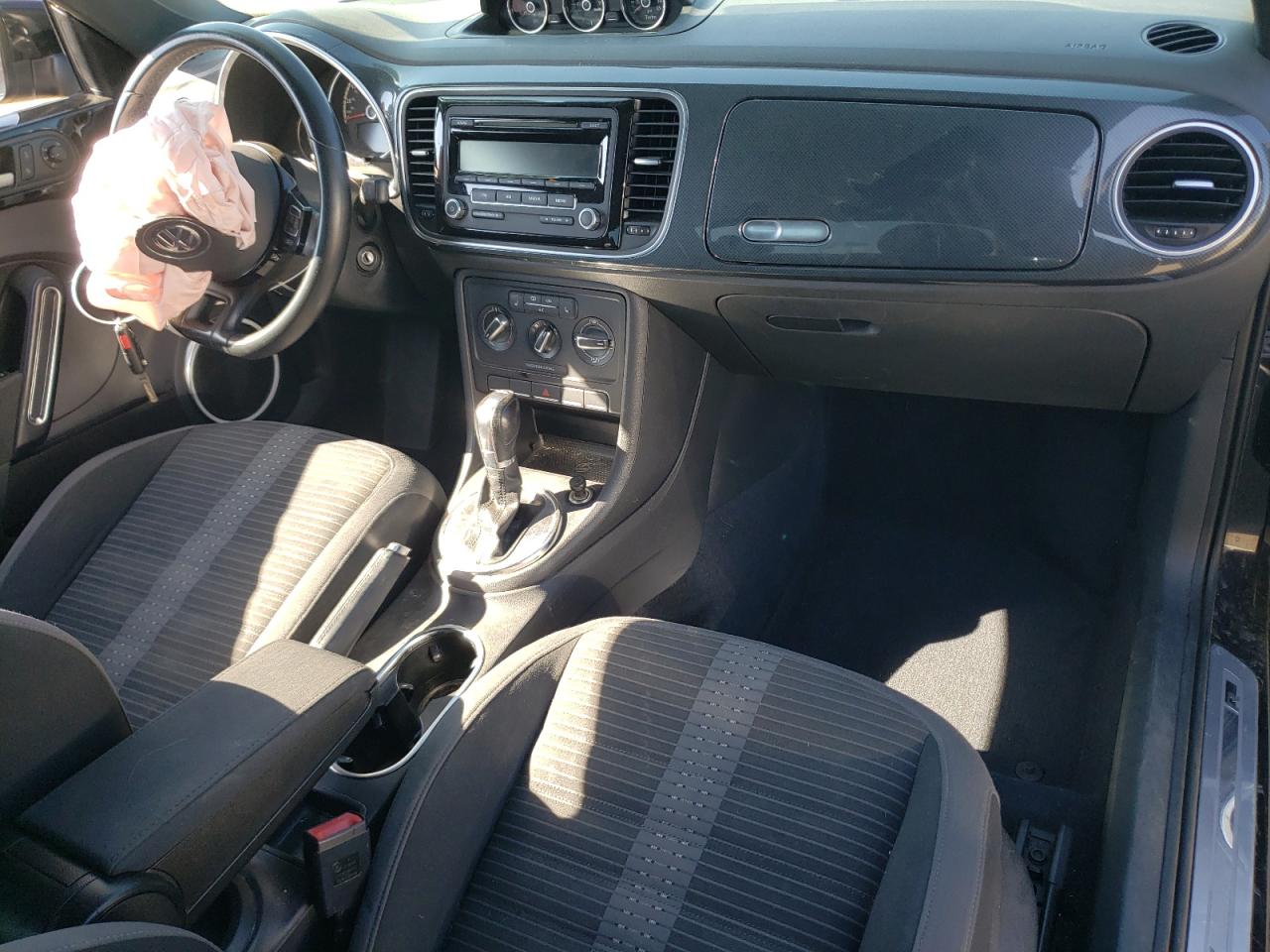 Volkswagen Beetle Turbo Image 9