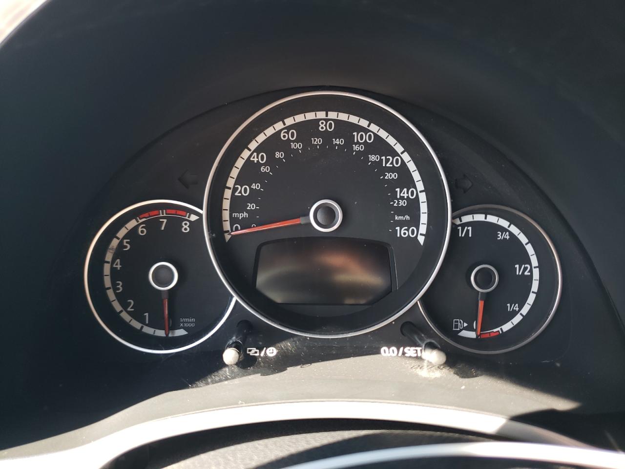 Volkswagen Beetle Turbo Image 2