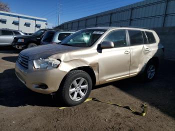  Salvage Toyota Highlander