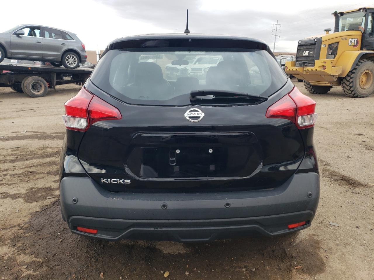 Nissan Kicks S Image 4