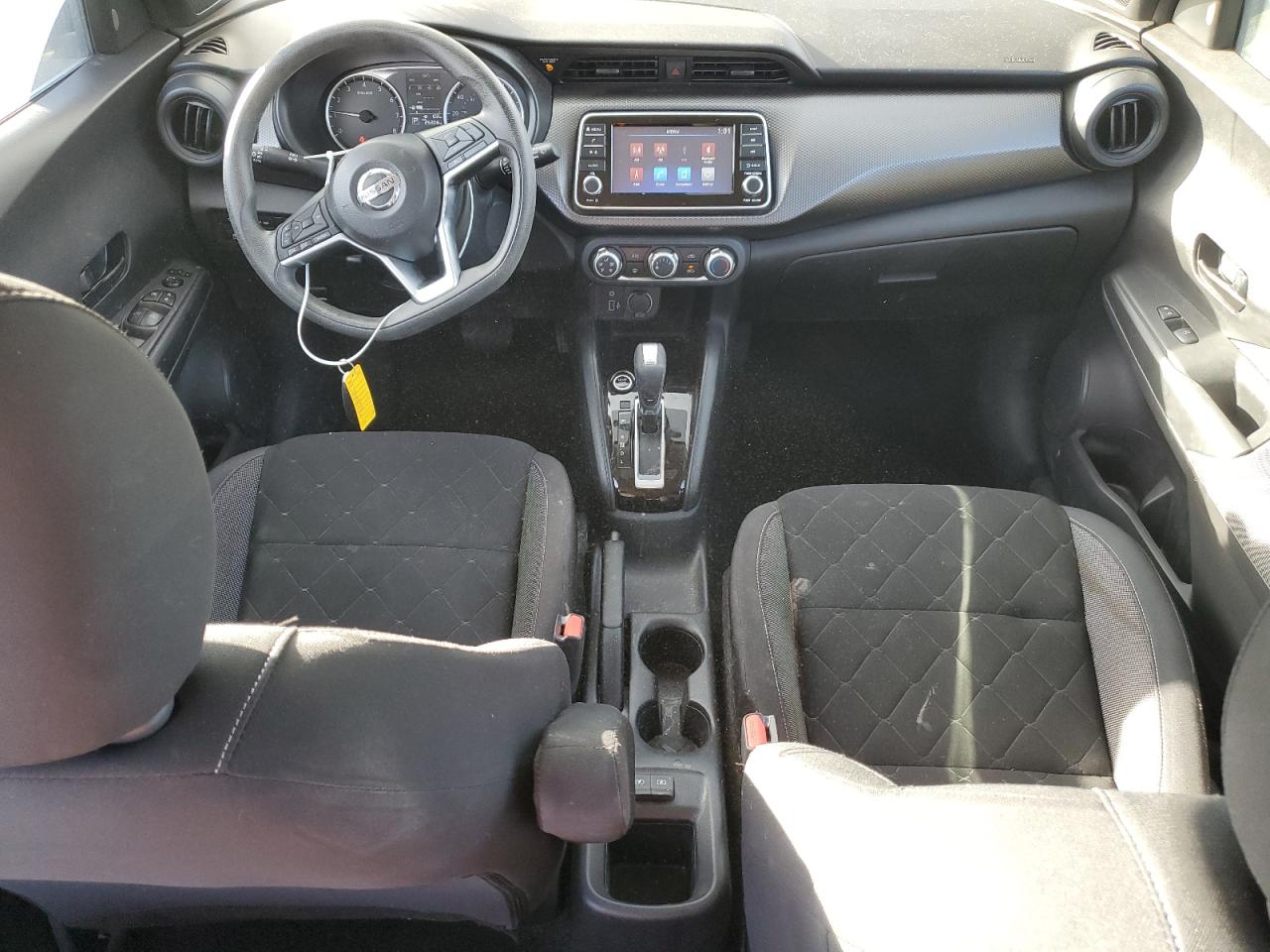 Nissan Kicks S Image 7