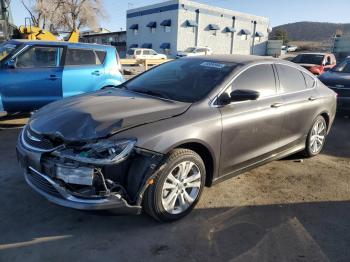  Salvage Chrysler 200