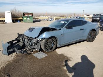  Salvage Ford Mustang