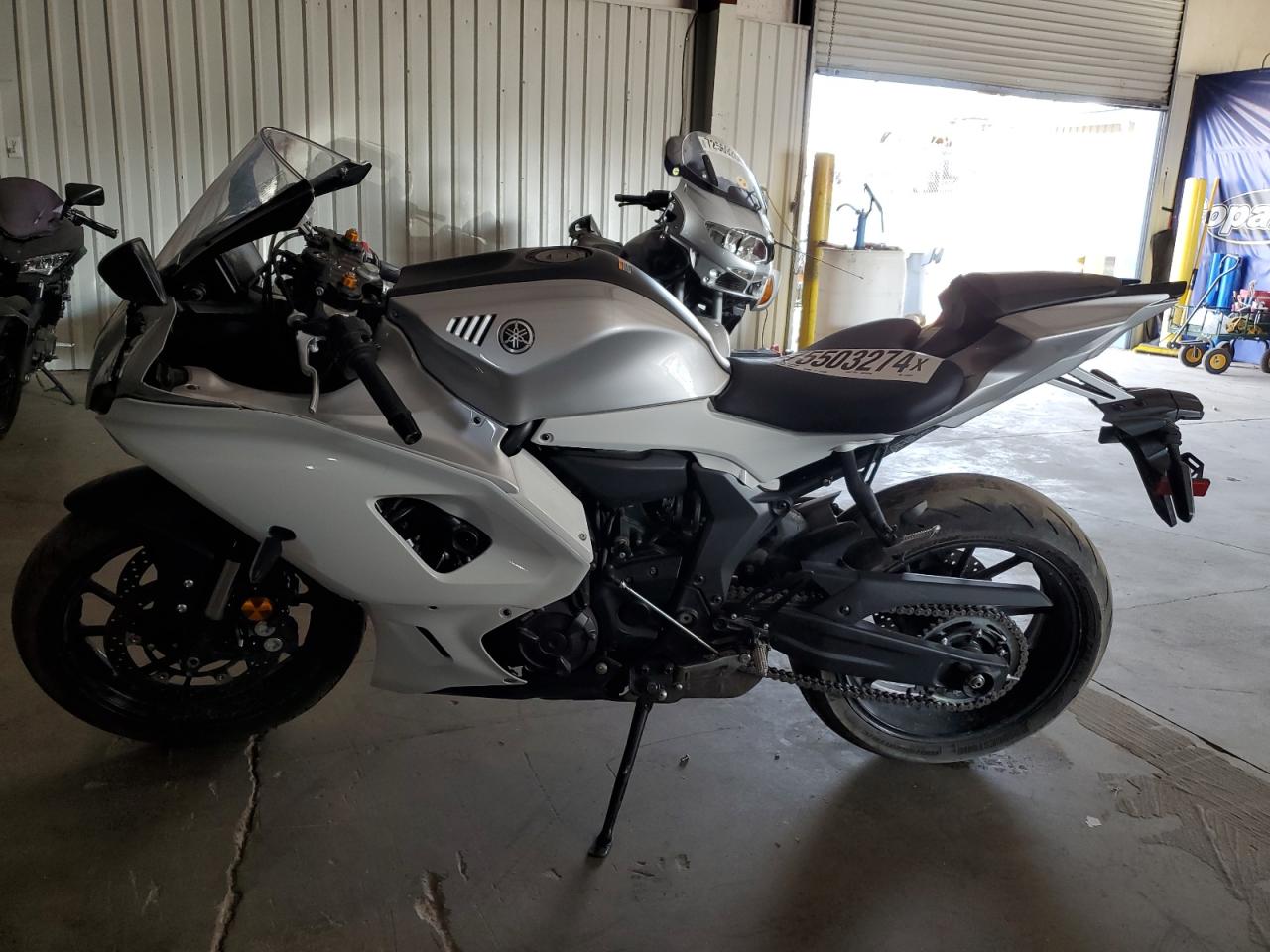 Yamaha Yzfr7 Image 4