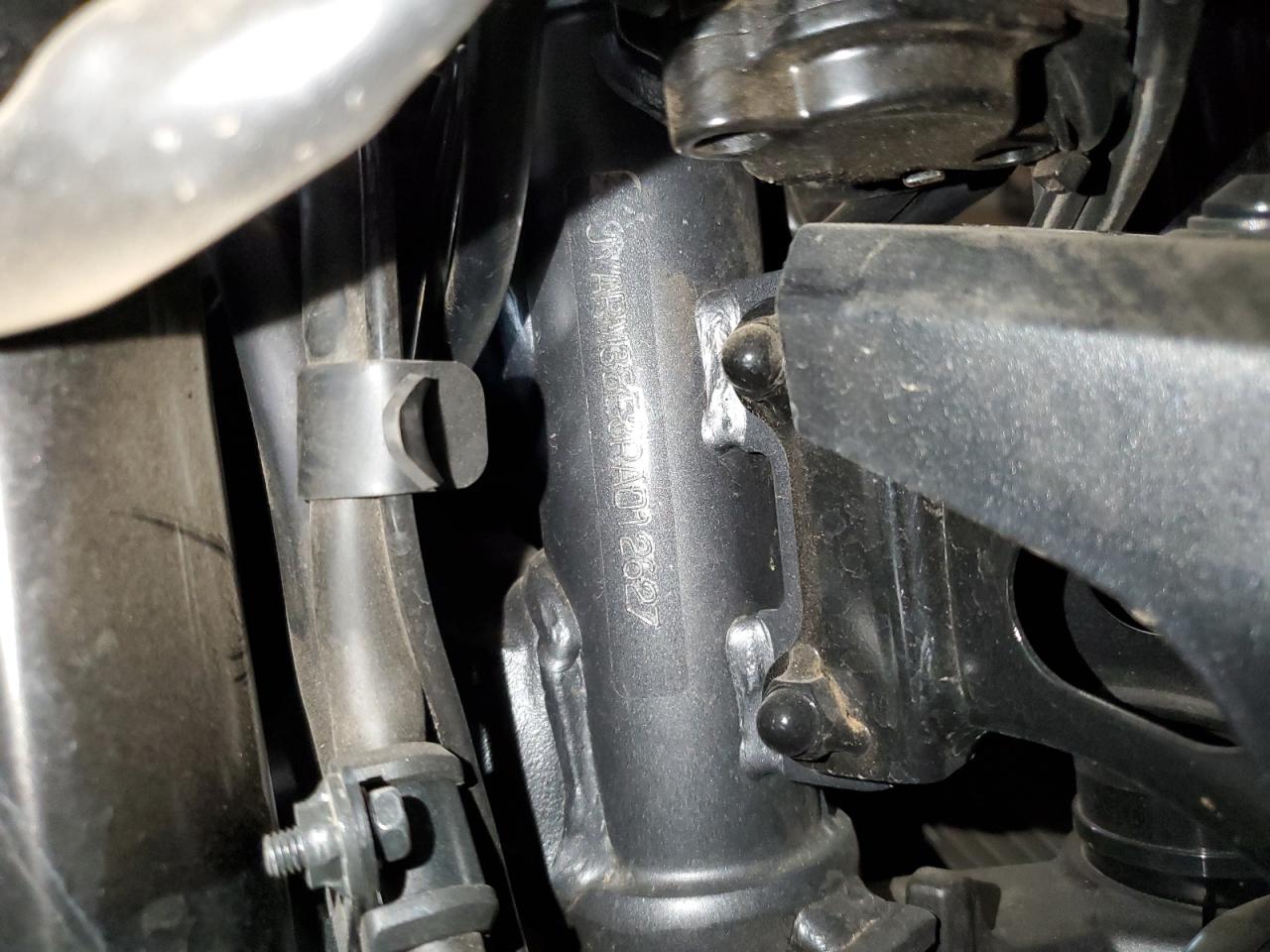 Yamaha Yzfr7 Image 6