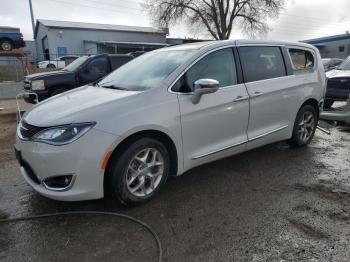  Salvage Chrysler Pacifica