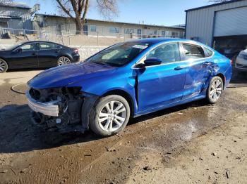  Salvage Chrysler 200