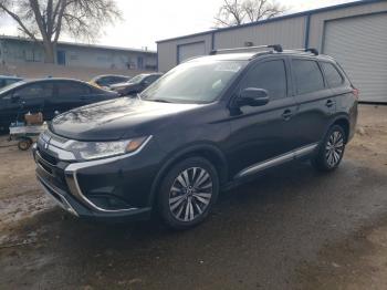  Salvage Mitsubishi Outlander