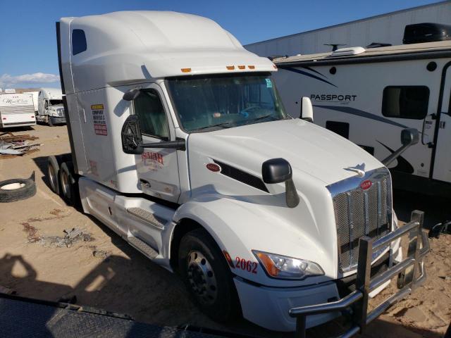  Salvage Peterbilt 579