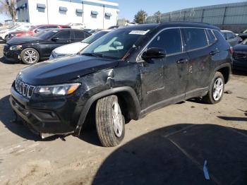  Salvage Jeep Compass