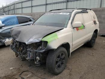  Salvage Toyota Highlander