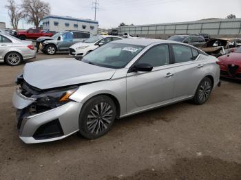  Salvage Nissan Altima