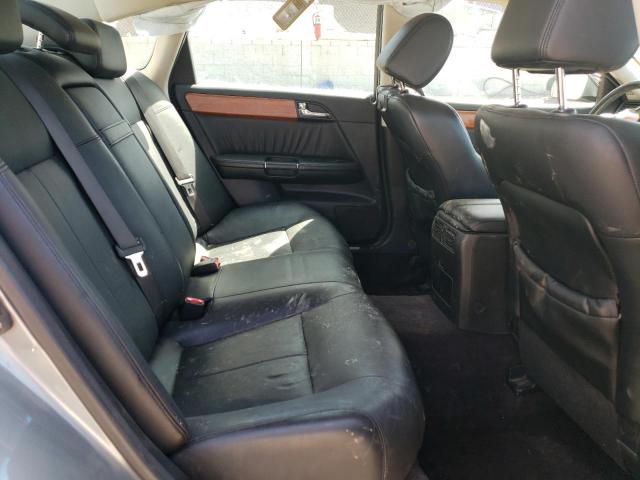 INFINITI M35 Base Image 12