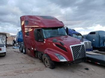  Salvage Volvo Vn