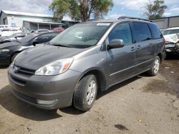  Salvage Toyota Sienna
