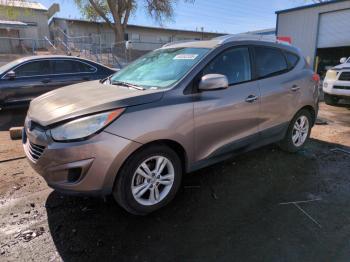  Salvage Hyundai TUCSON