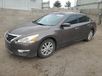  Salvage Nissan Altima