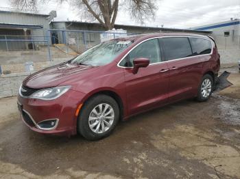  Salvage Chrysler Pacifica