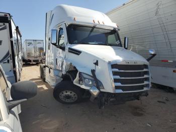  Salvage Freightliner Cascadia